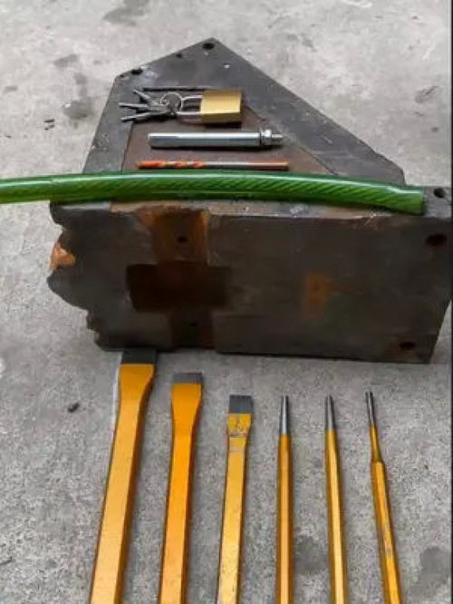 手藝人床畔工具箱 五金工具與修理工具的匠心守護